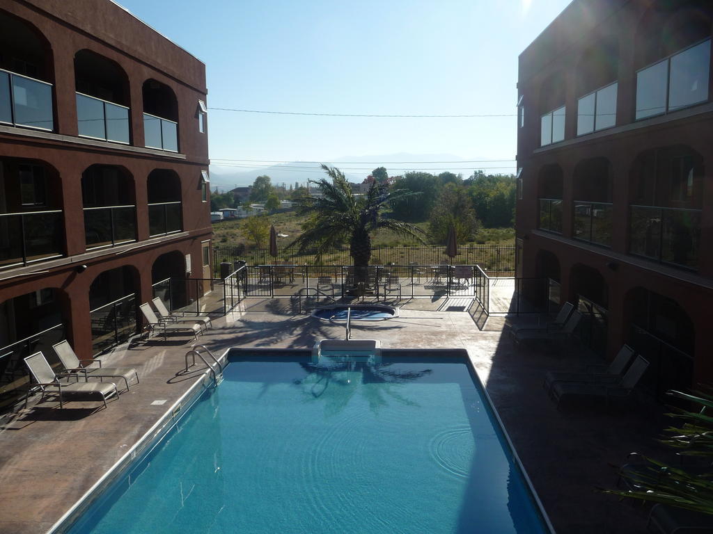 Park Inn By Radisson Osoyoos Exteriör bild
